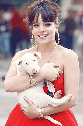 Lily Allen with Maggie May (2007)